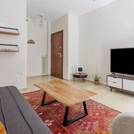 A Modern 2-Bedroom Apartment Near Areios Pagos Atenas Exterior foto